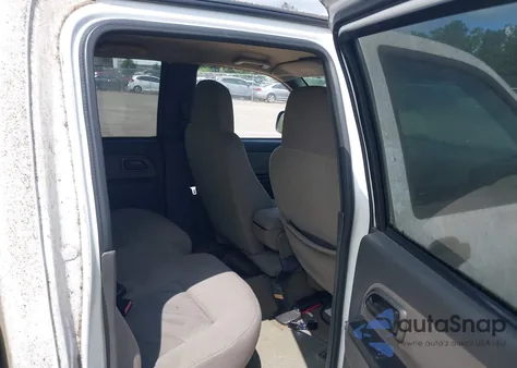 2005 Chevrolet Colorado Ls from USA, damaged, VIN 1GCDT136858180318